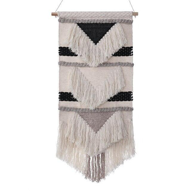 Stor geometrisk veggrye med frynser