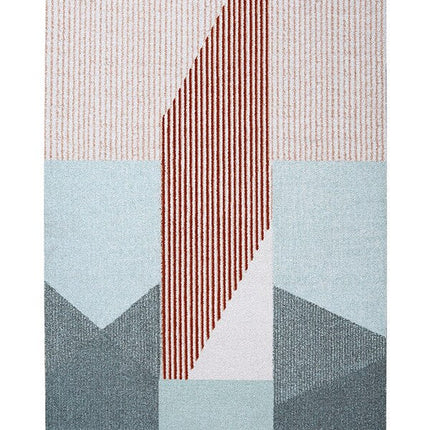 Teppe i grått, blått og rødt