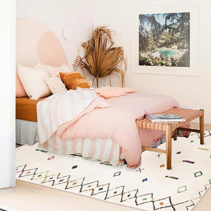 Hvitt etnisk berberteppe for soverom