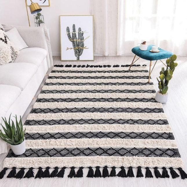 Naturhvitt og svart stripete berberteppe