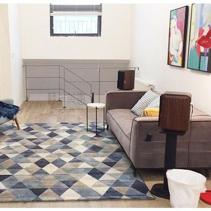 Blått og hvitt stueteppe