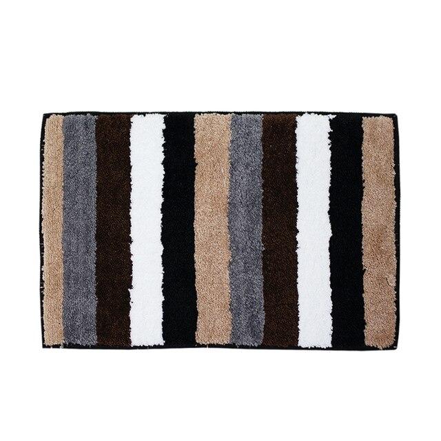 Stripete badematte i brune nyanser