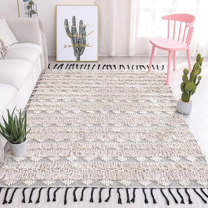 Naturhvitt berberteppe med høy luv