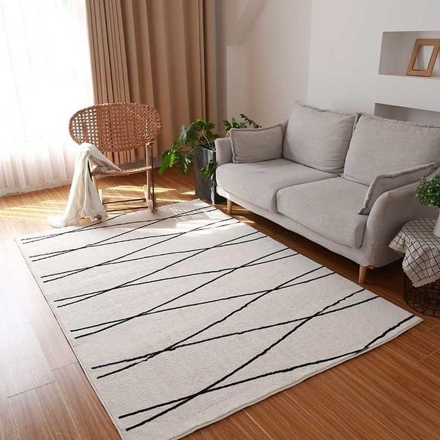 Minimalistisk teppe i moderne berberstil